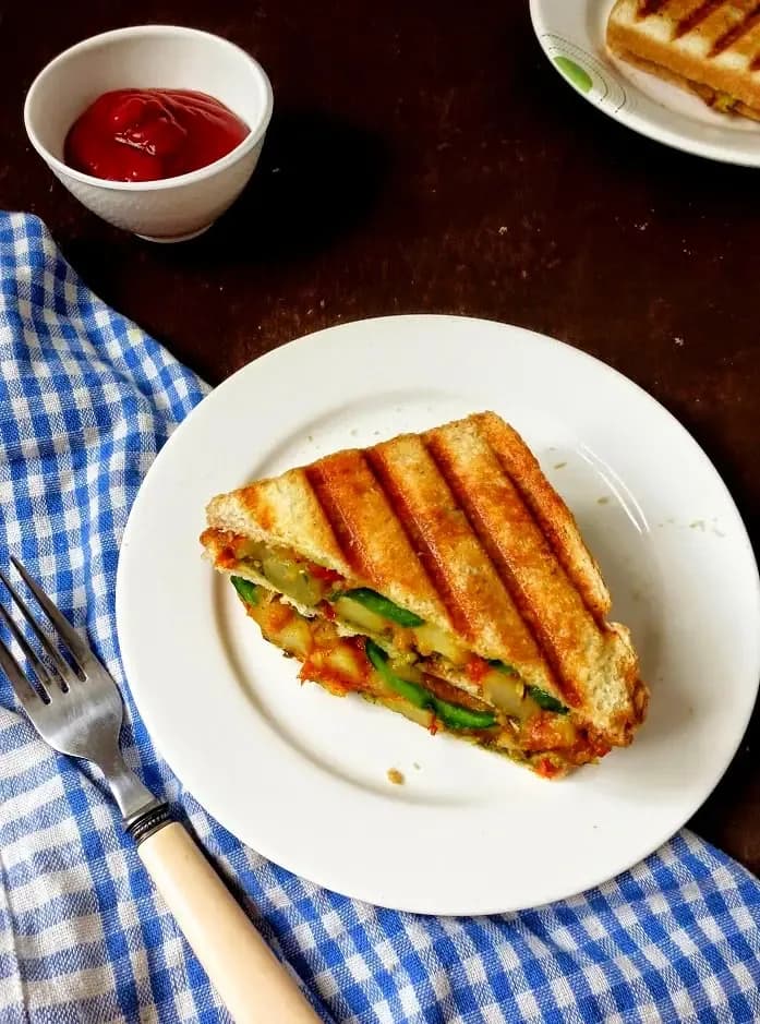 Grilled Masala Sandwich