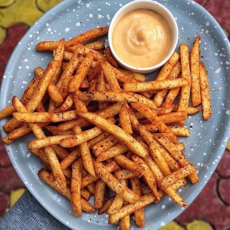 Peri-Peri Fries with Veg Mayonnaise, Tomoto Ketchup